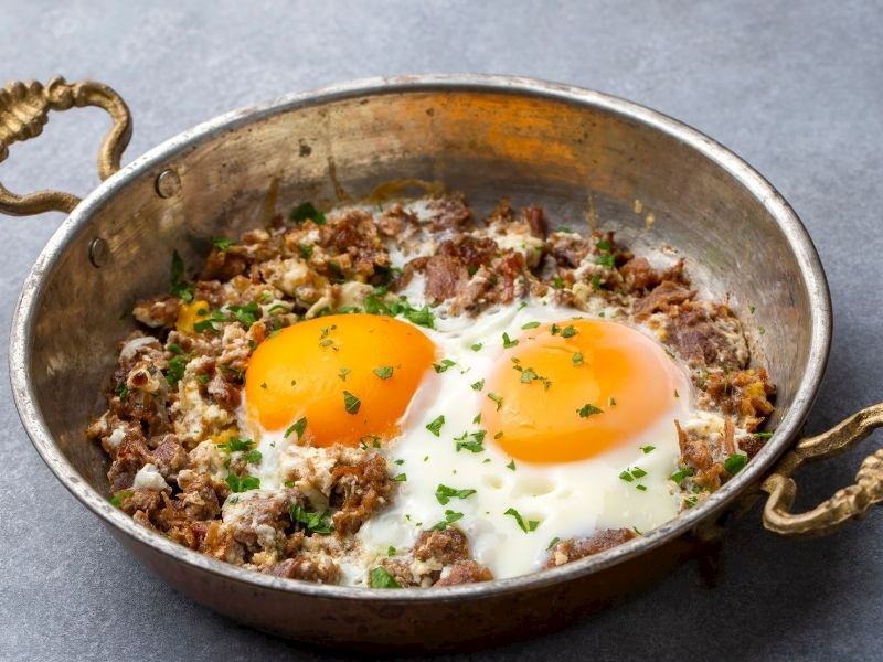 ქავურმა კვერცხით