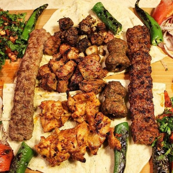 აურას მწვადის ასორტი